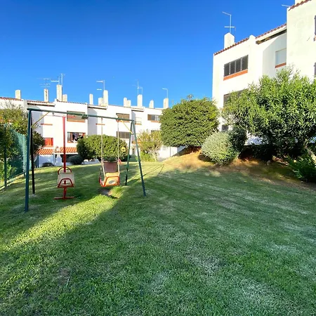 Harmony With Pool By Homing Apartmán *