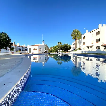 Harmony With Pool By Homing Apartament *