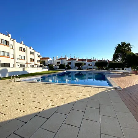 Harmony With Pool By Homing Apartament